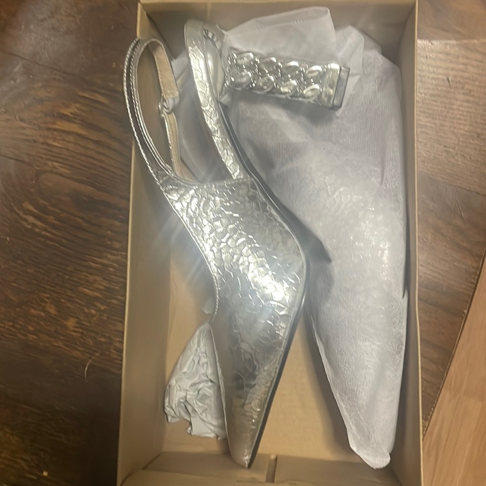 brand new heels